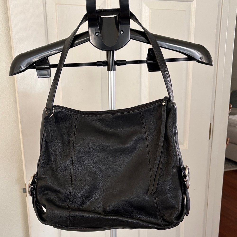 Elegant Black Leather Women's Bag